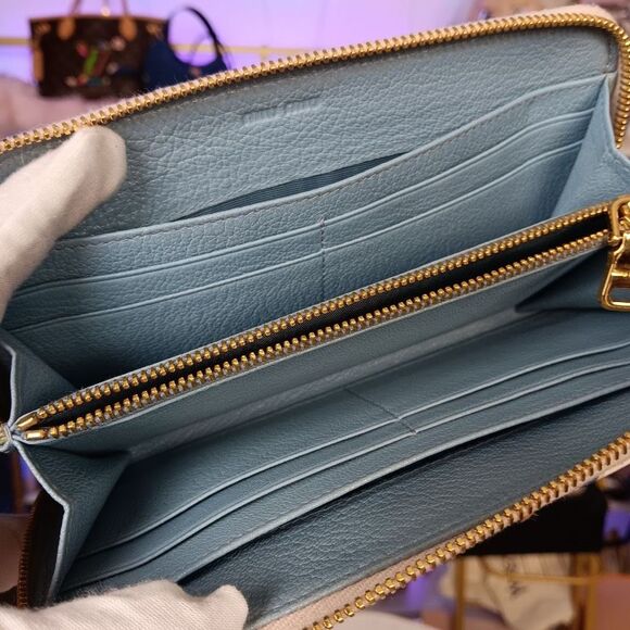 Miu Miu White & Blue Leather Limited Edition Black Cats Large Zip Wallet - Picture 7 of 11